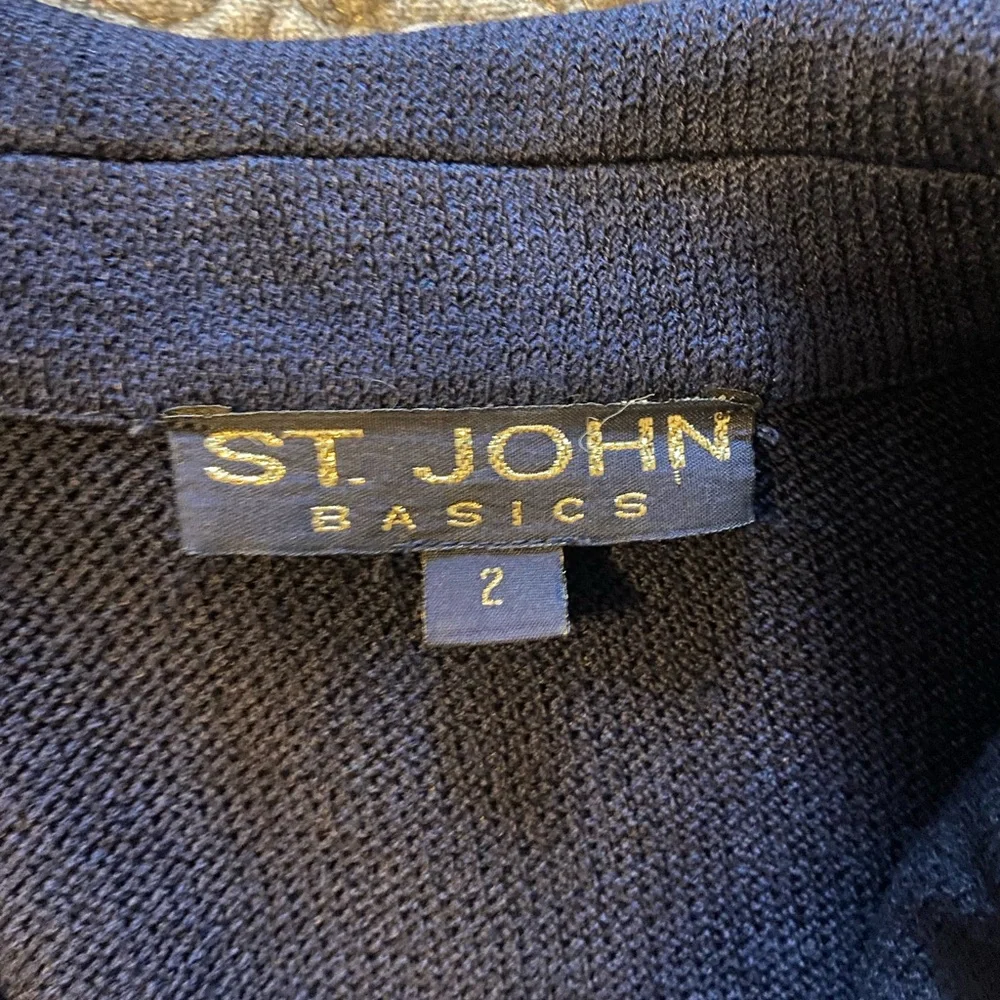 St. John Navy Blazer - Picture 4 of 5